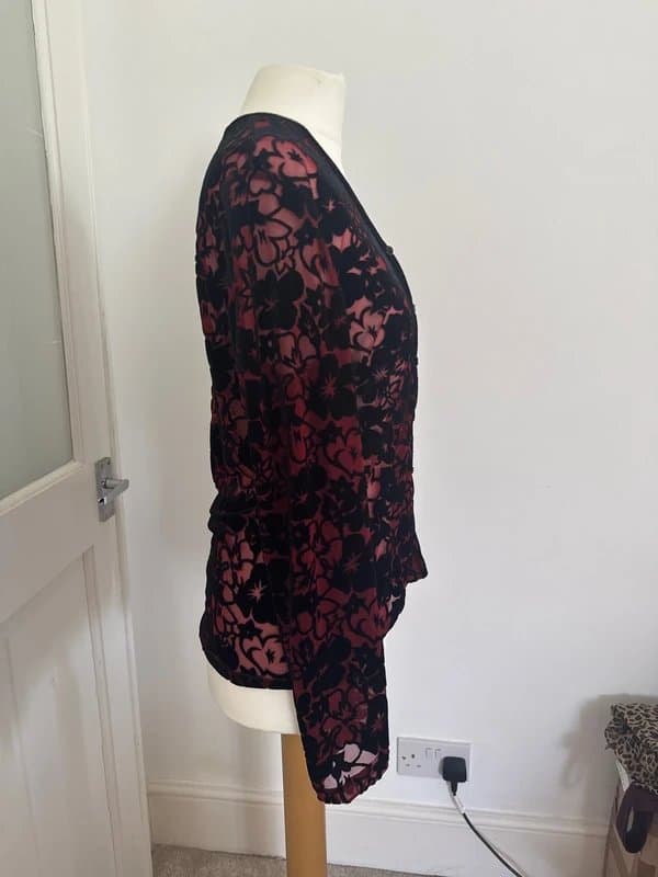 New Look Vintage c. 2004 New Look Velvet Burnout Floral Mesh Cardigan Black & Burgundy Best Fit UK 12