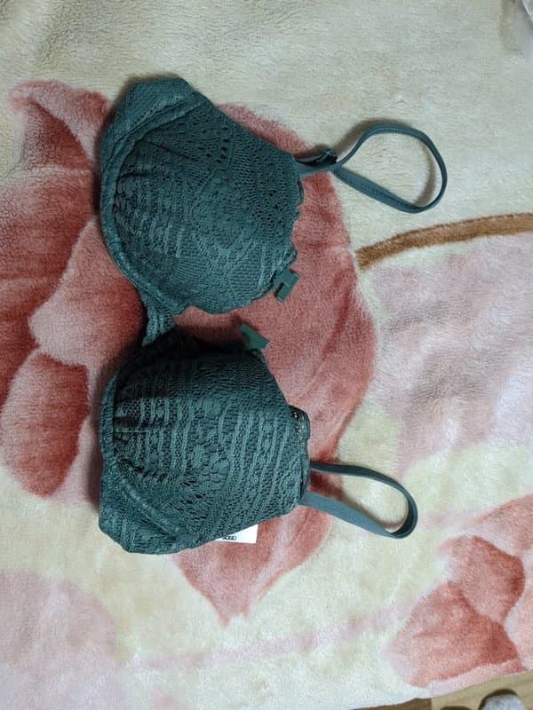 ASOS ASOS crochet bikini top UK 32A