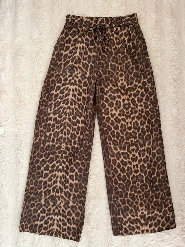 ASOS Asos Design leopard print wide leg trousers, size S