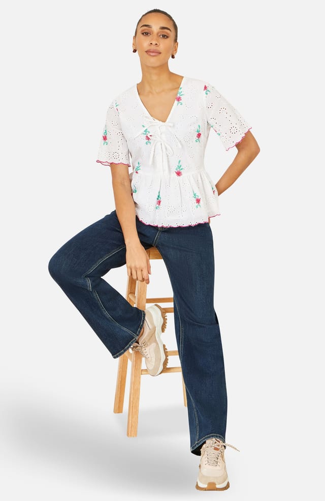 Yumi Yumi Women's White Cotton Broderie Anglaise Embroidered Tie Top in Cool White - 2