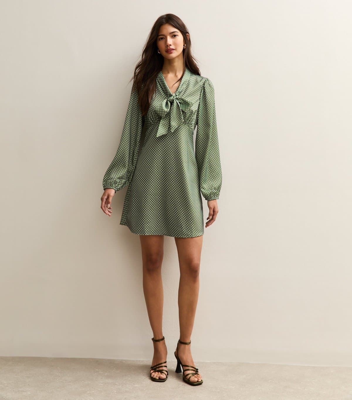 New Look Women's Green Polka Dot Pussybow Neck Satin Mini Dress New Look