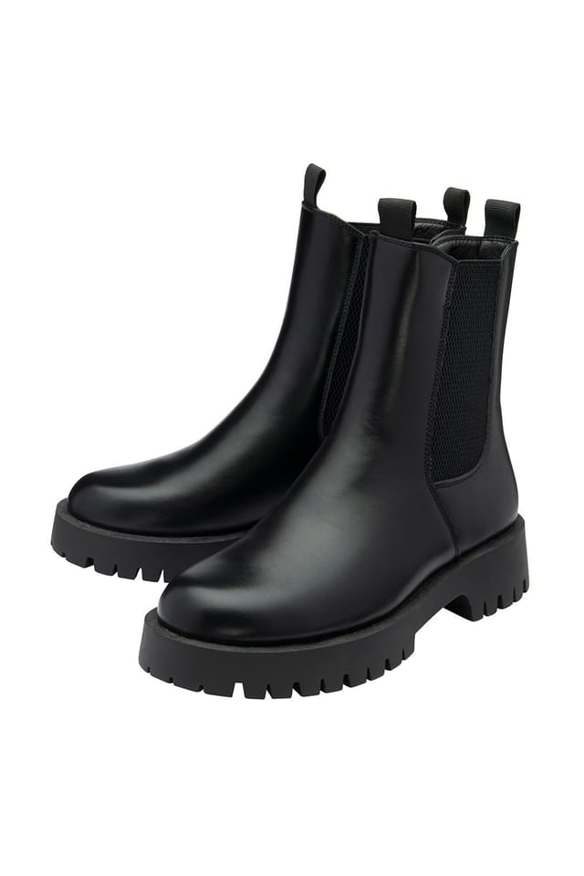 Ravel Ravel Women's Black 'Ness' Chunky Chelsea Boots - 2