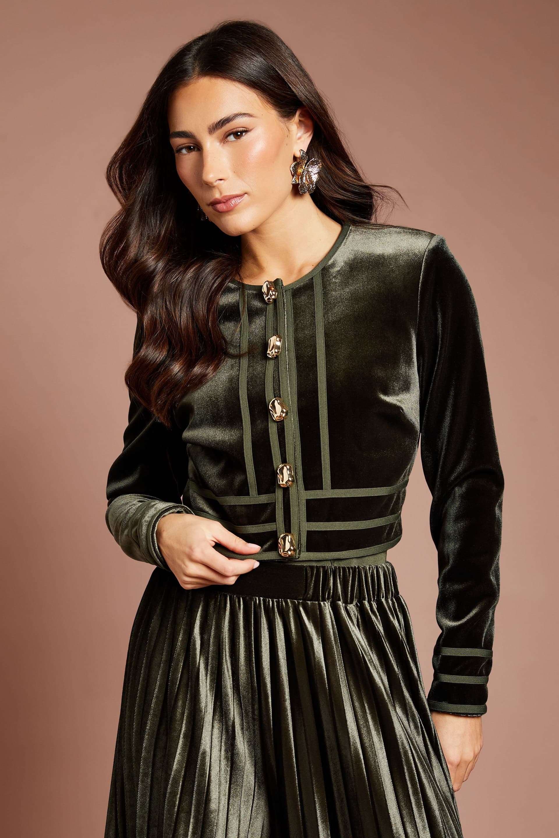 Coast Coast Women's Muse Cropped Velvet Jacket in Olive