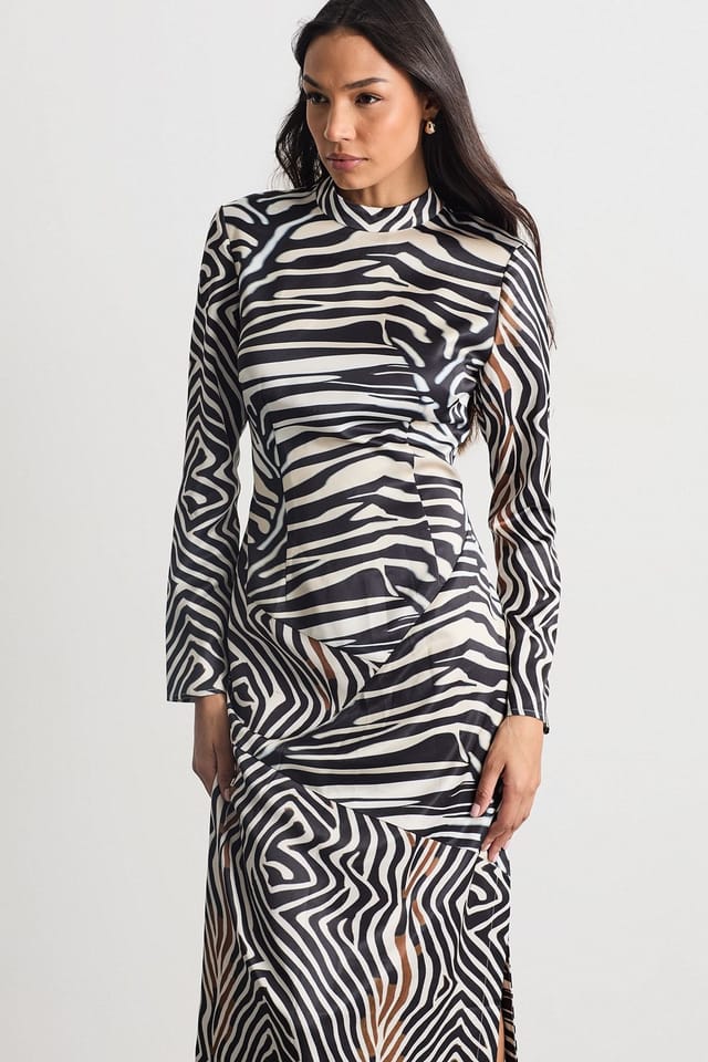 Warehouse Warehouse Women's Zebra Printed Satin Panelled Maxi Dress in Animal - 2