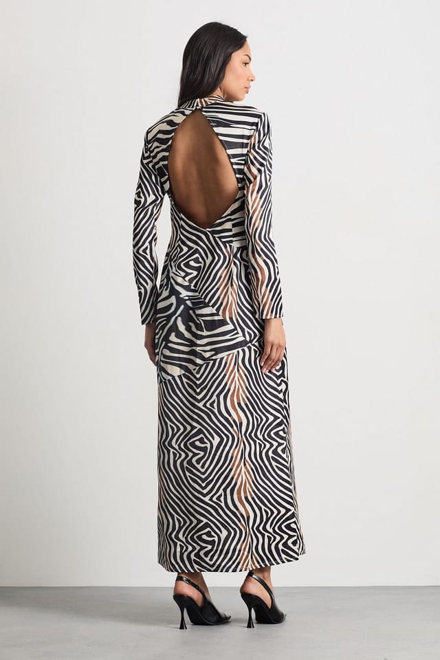 Warehouse Warehouse Women's Zebra Printed Satin Panelled Maxi Dress in Animal - 3
