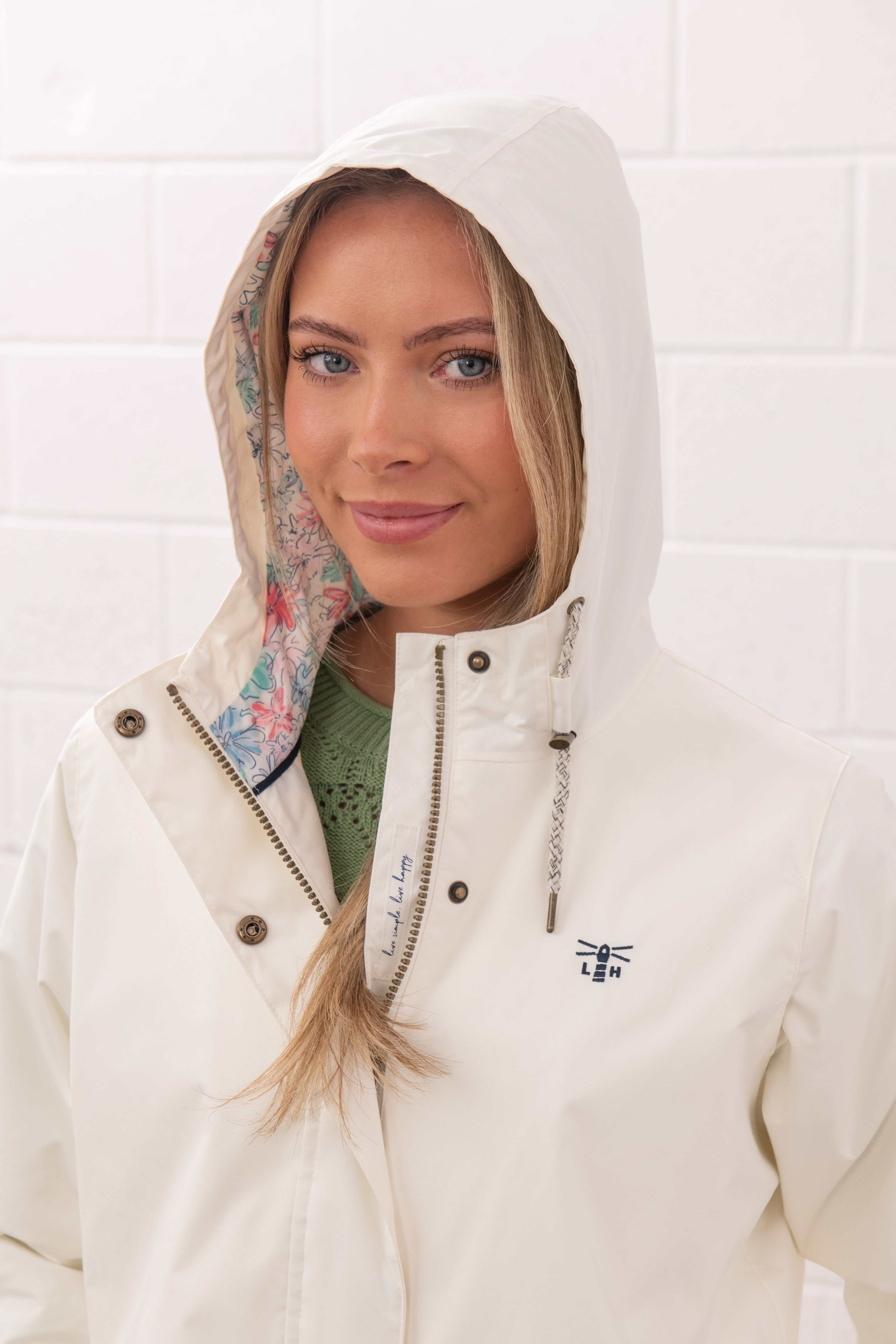 Lighthouse Clothing Lighthouse Clothing Women's Pippа Waterproof Coat in Light Beige - 3