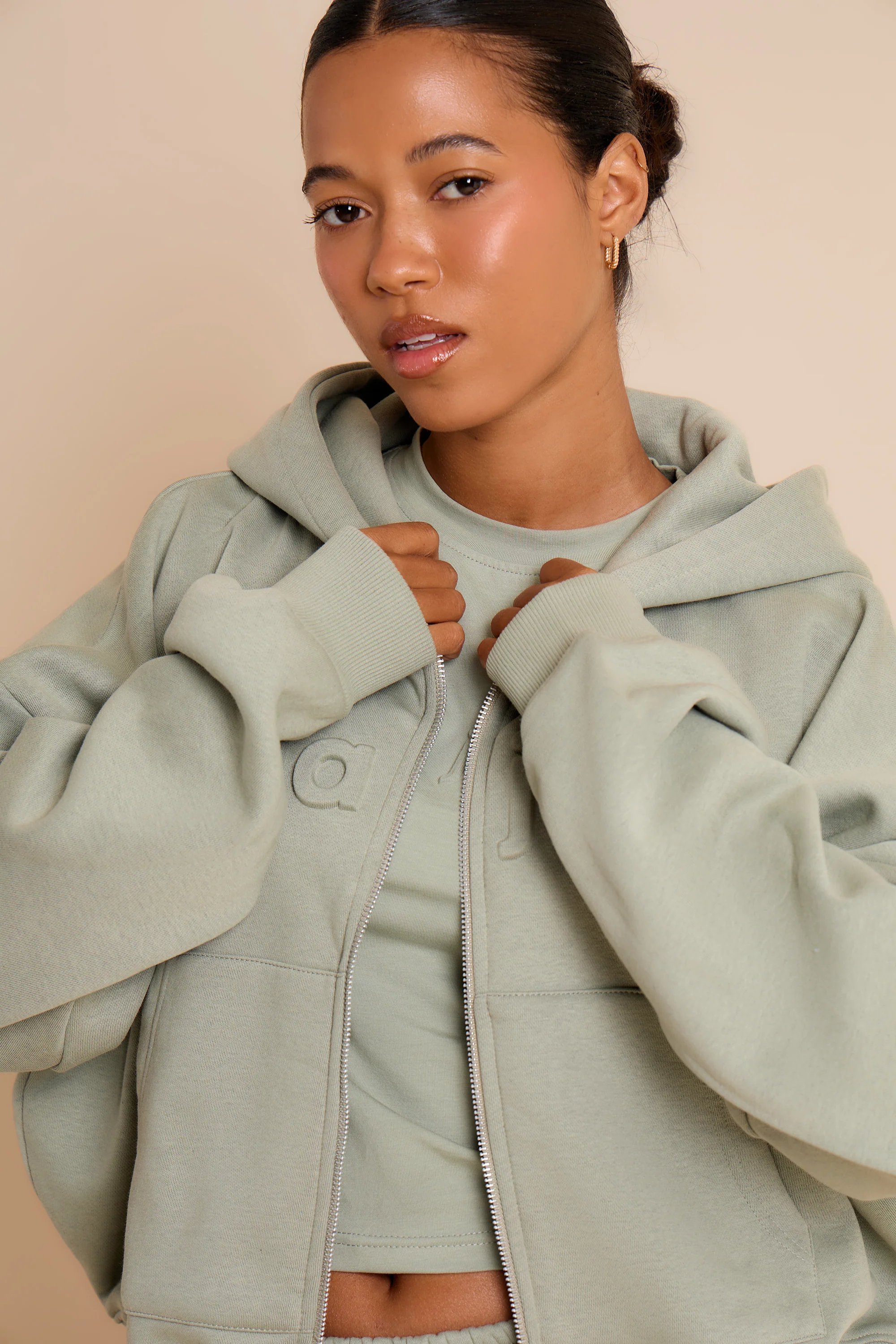 Kaiia Kaiia Embossed Oversized Zip Through Hoodie Eucalyptus - 2