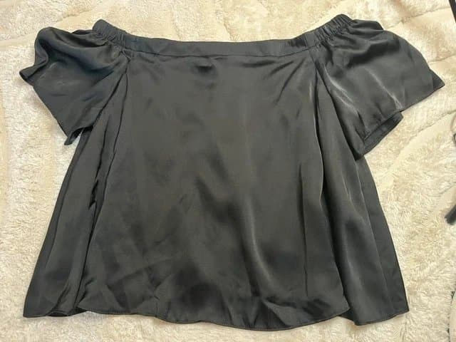 New Look New Look black silk off shoulder top - S12