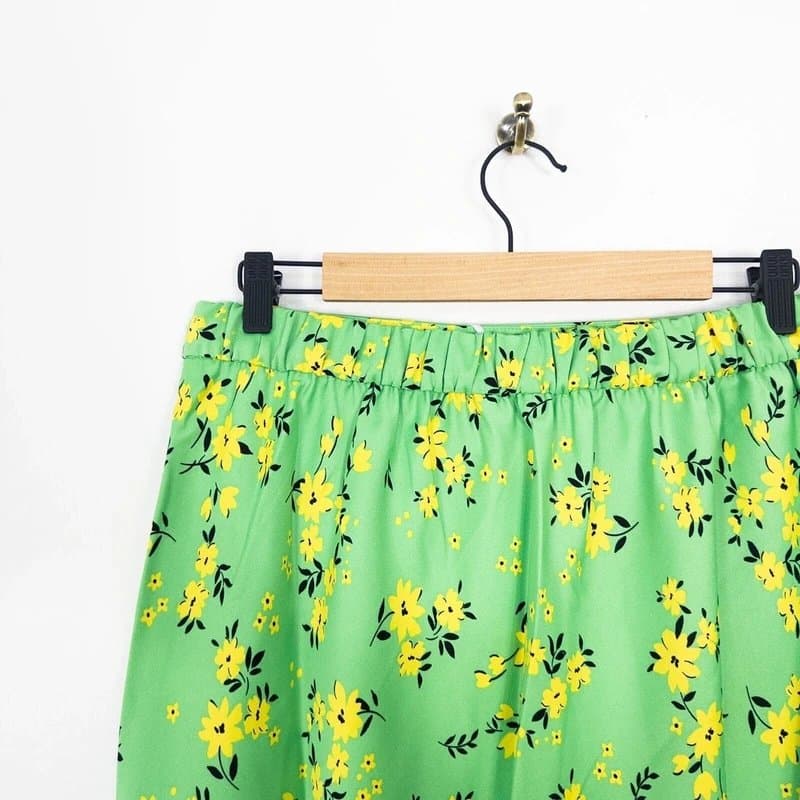 Dannii Minogue Dannii Minogue Midi Skirt Satin Green Yellow Floral Print Petite - Size 14 NEW