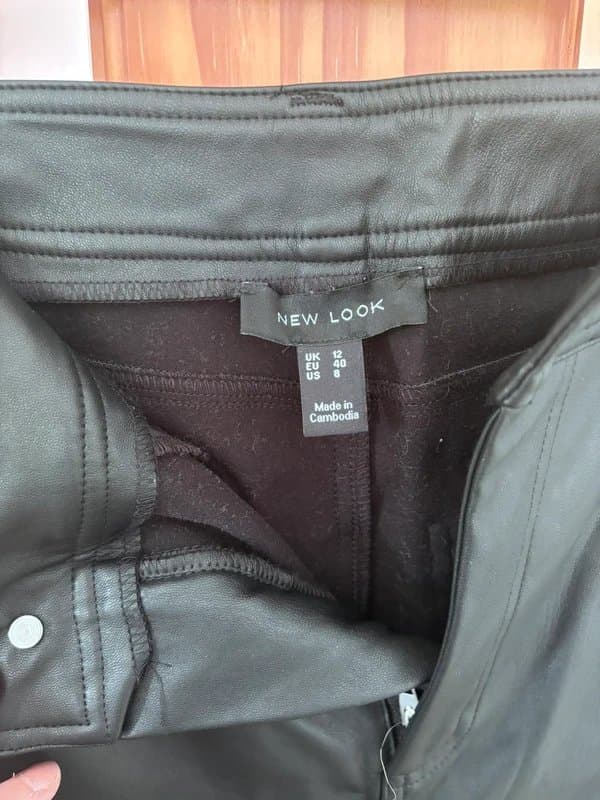 New Look Black leather look trousers