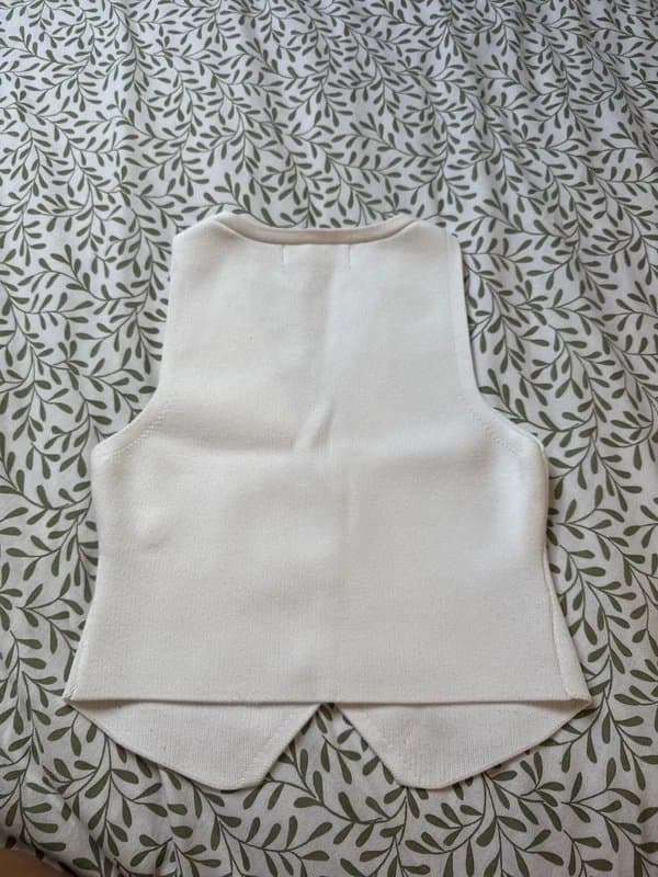 Bershka Bershka Creamy White Button-Up Waistcoat Vest
