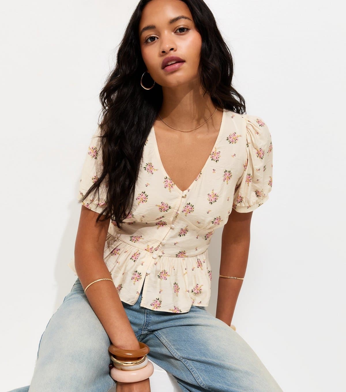 New Look Women's Cream Floral V Neck Tea Blouse New Look