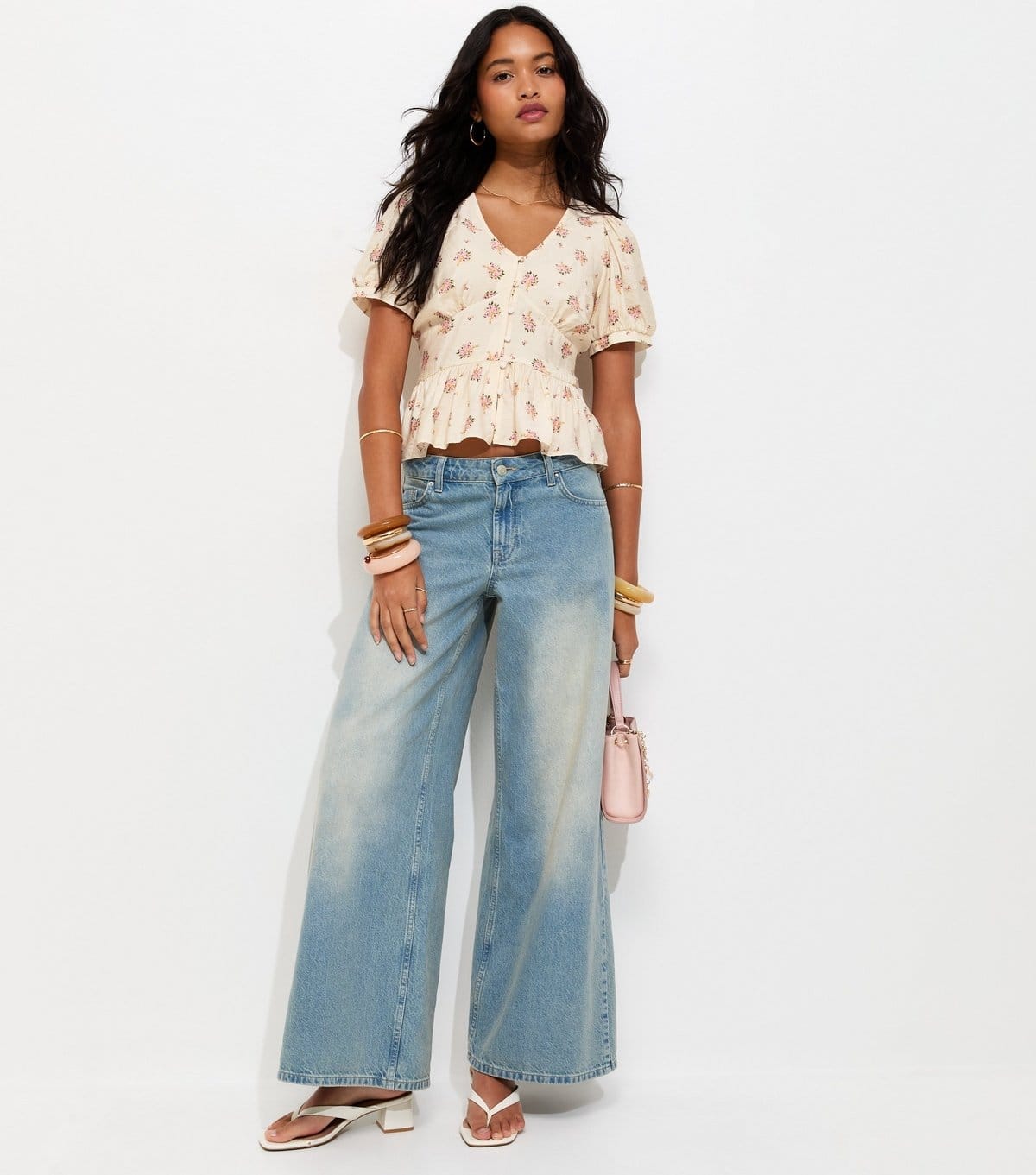 New Look Women's Cream Floral V Neck Tea Blouse New Look - 4