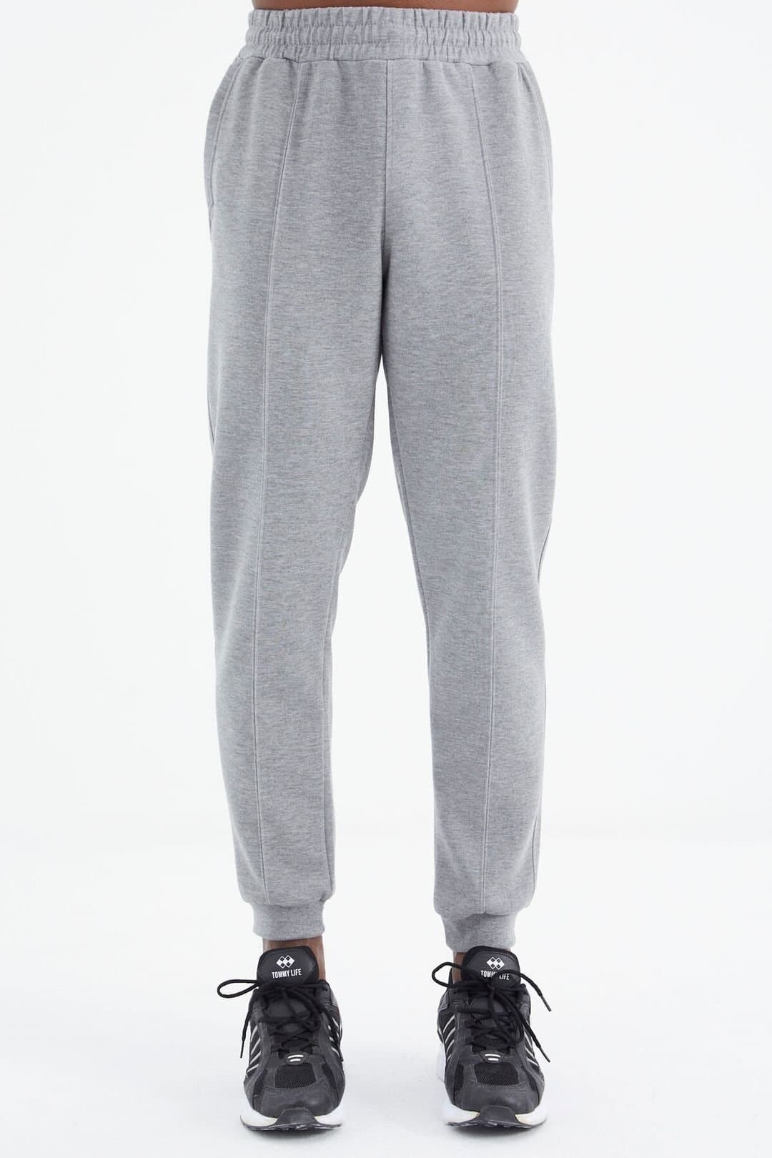 Tommy Life Tommy Life Men's Regular-Fit 3-Thread Fleece Sweatpants in Dark Grey