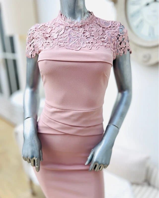 Lipsy Lipsy dusty pink lace detail wiggle cocktail dress 8-10
