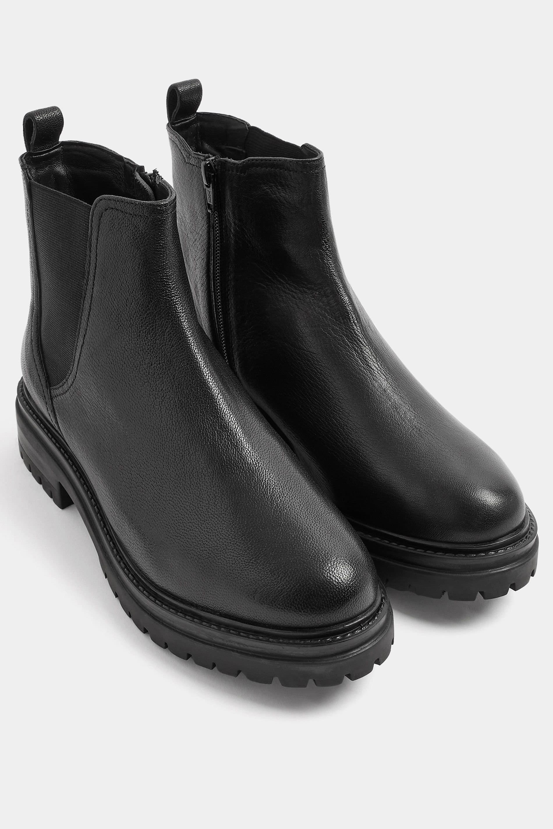 Yours Yours Women's Faux Leather Almond Toe Chelsea Boots In Wide E Fit in Black