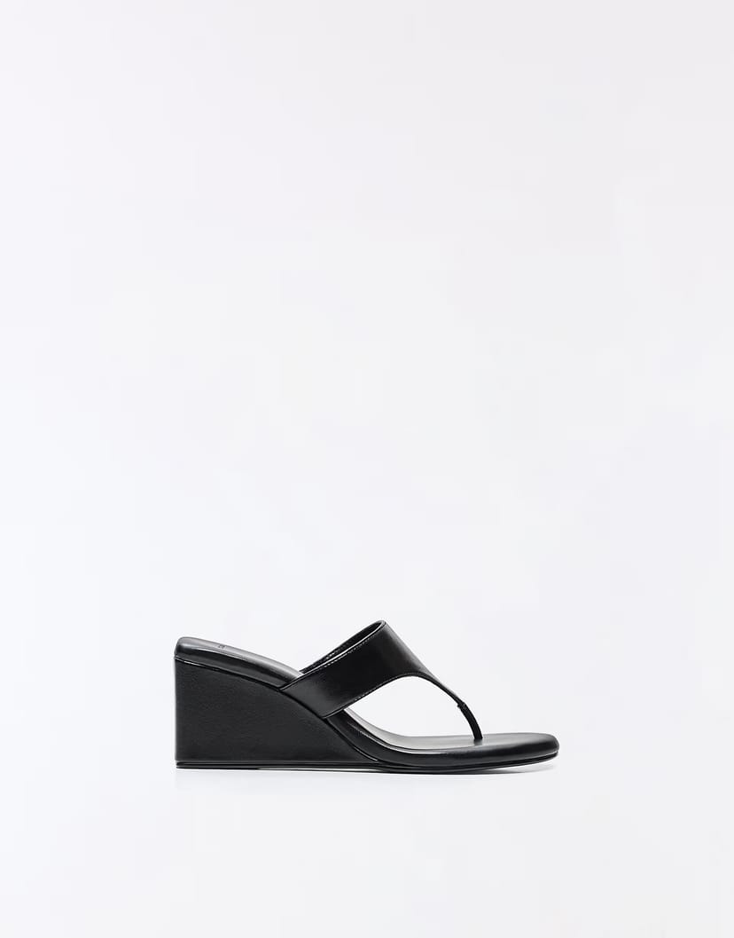 ASOS Bershka Wedge heel sandals in black - 1