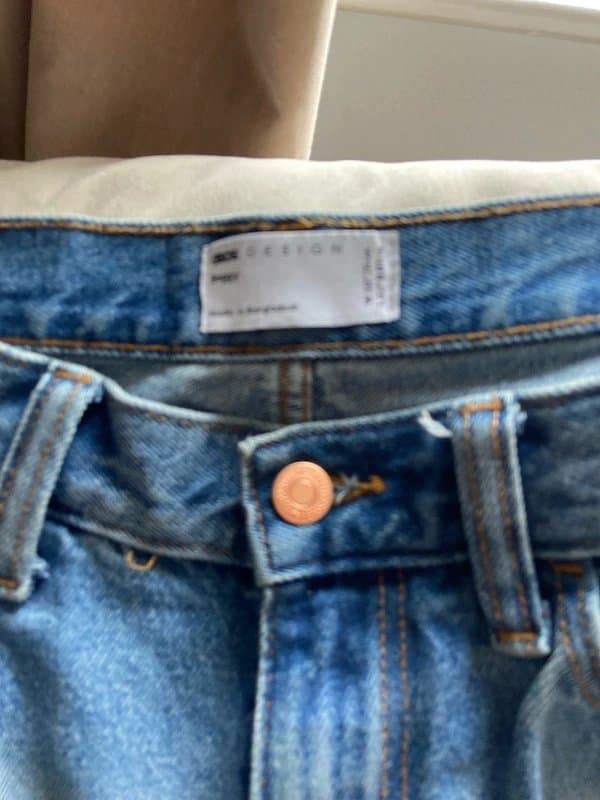 ASOS Design Men’s asos design baggy distressed  blue jeans  W30 L32