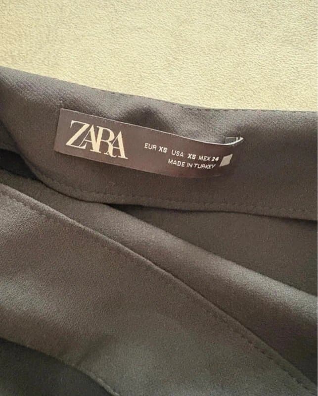 Zara Zara black ruffle skirt skorts size xs