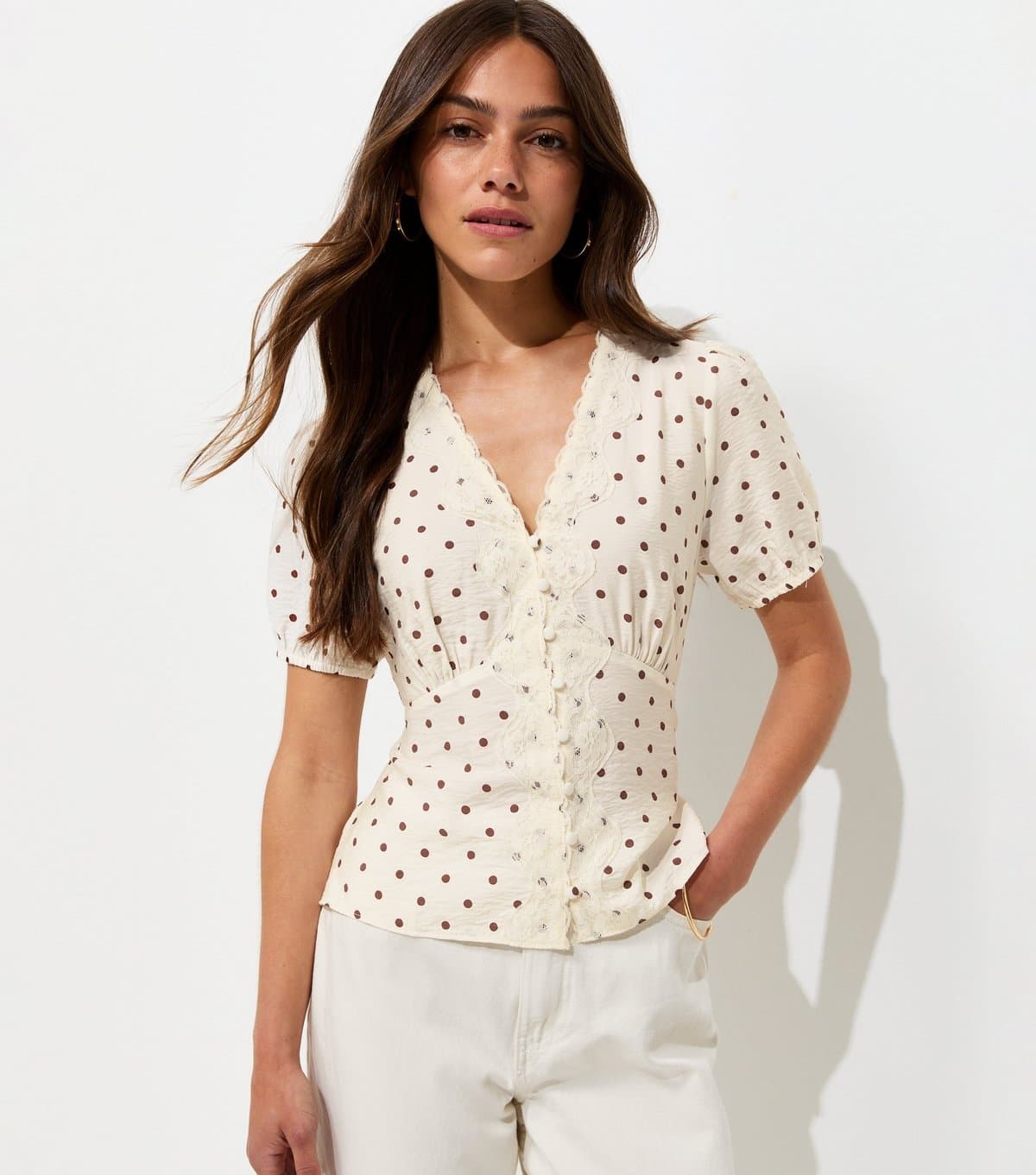 New Look Women's Petite Brown Spot Print Lace Trim Tea Blouse New Look