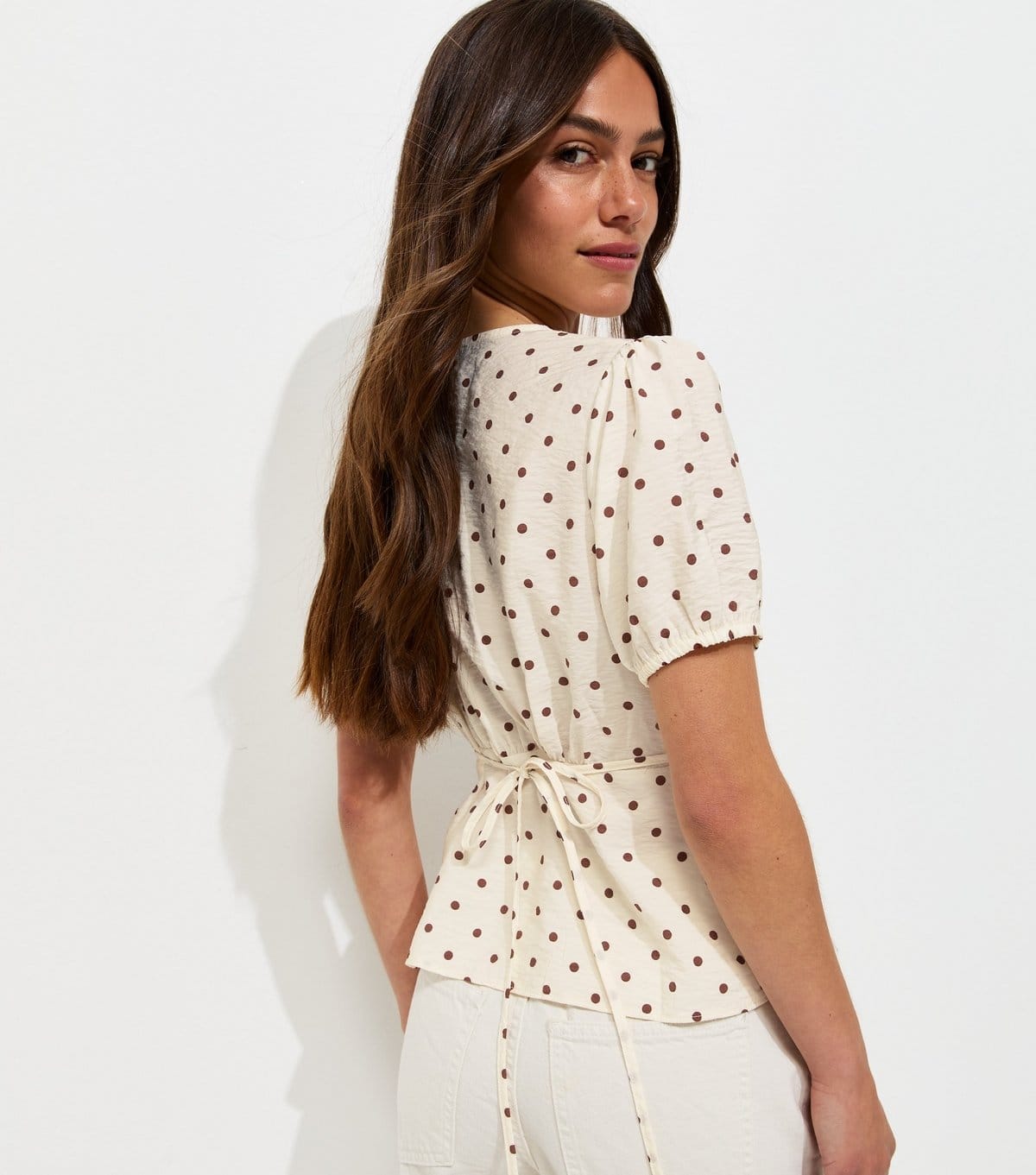 New Look Women's Petite Brown Spot Print Lace Trim Tea Blouse New Look - 4