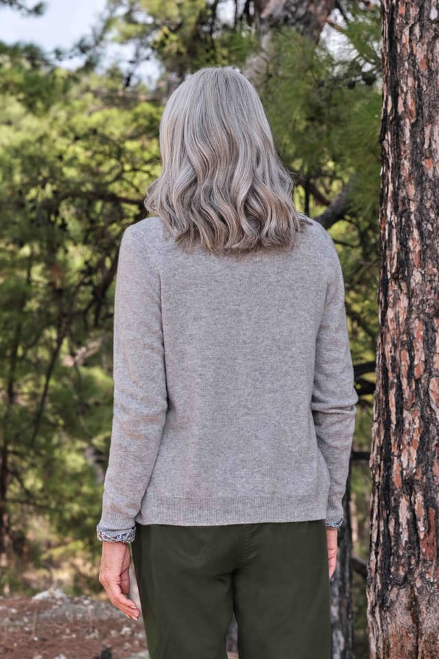 WoolOvers WoolOvers Women's Cashmere & Merino Crew Neck Cardigan Womens in Light Grey - 2
