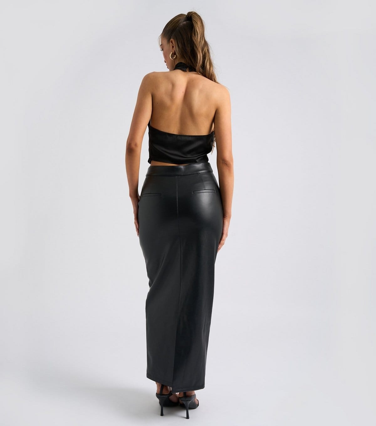 Urban Bliss Women's Black Halter Cowl Neck Top Urban Bliss New Look - 4