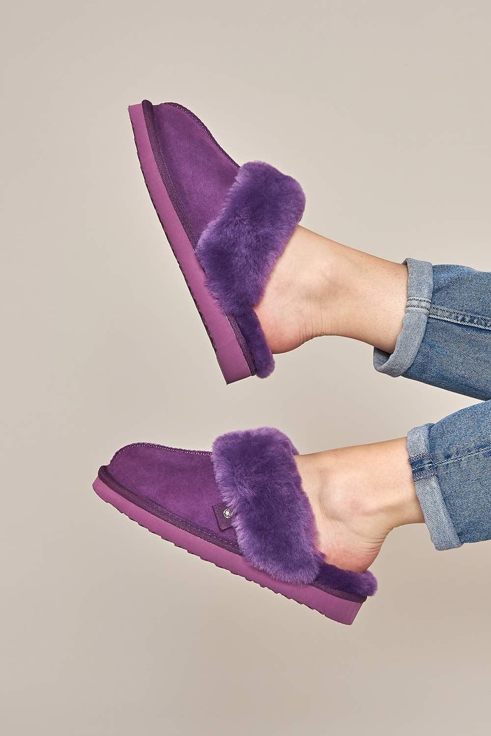 Moshulu Moshulu Women's 'Tiree' Sheepskin Mule Slippers in Plum