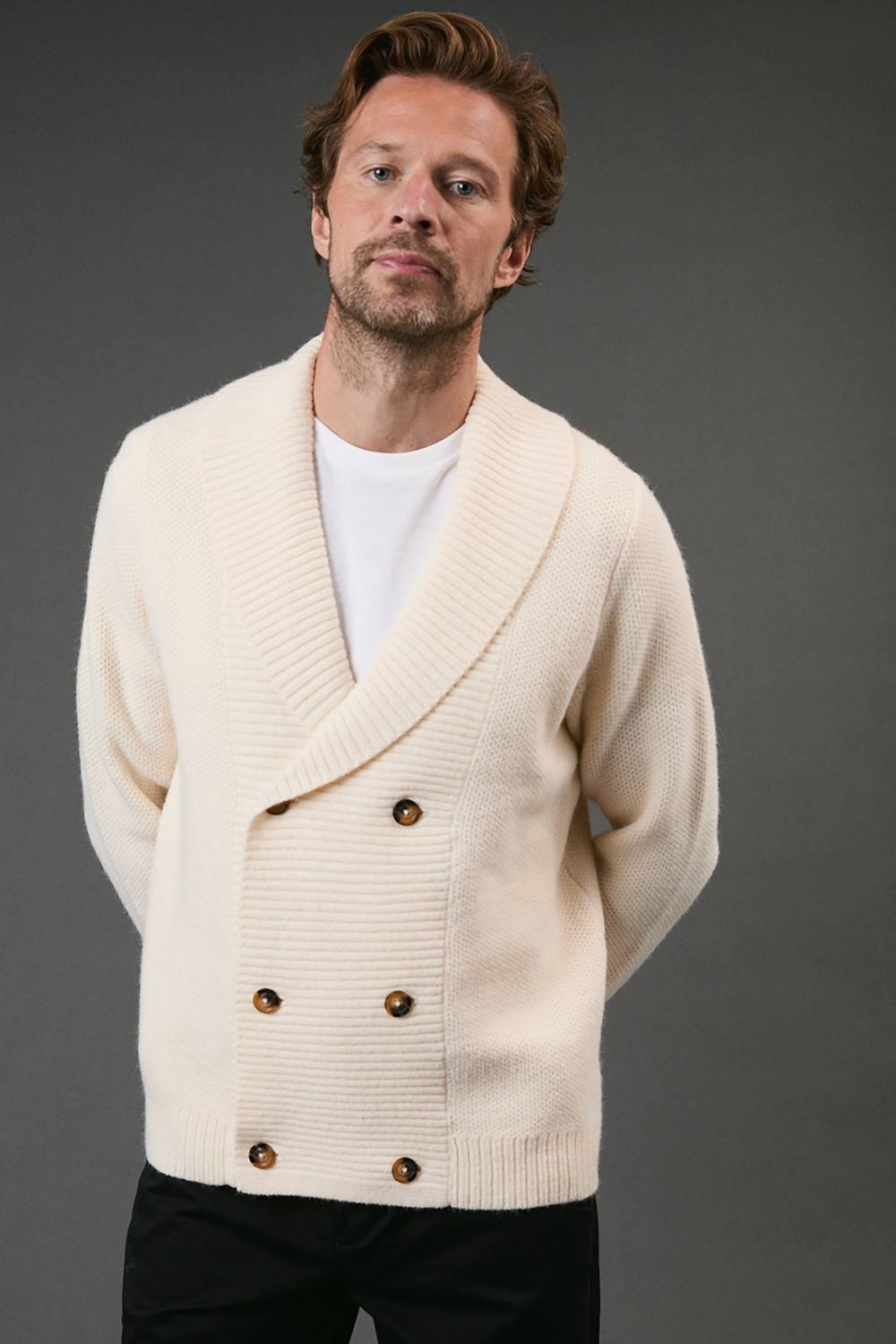 Maine Maine Men's Shawl Neck Knitted Cardigan in Off-White - 2