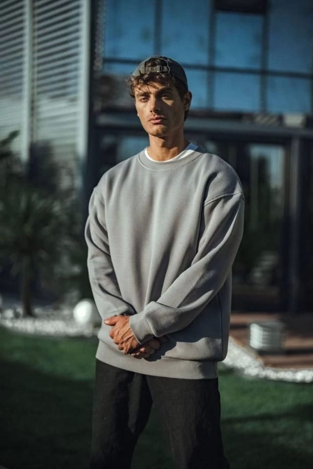 Janes Janes Men's Crew Neck Basic Sweatshirt in Grey - 2