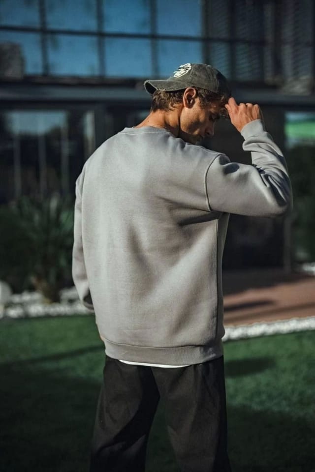 Janes Janes Men's Crew Neck Basic Sweatshirt in Grey - 3
