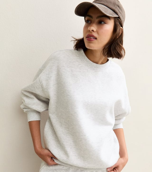 New Look Women's Grey Relaxed Fit Crew Neck Sweatshirt New Look - 3