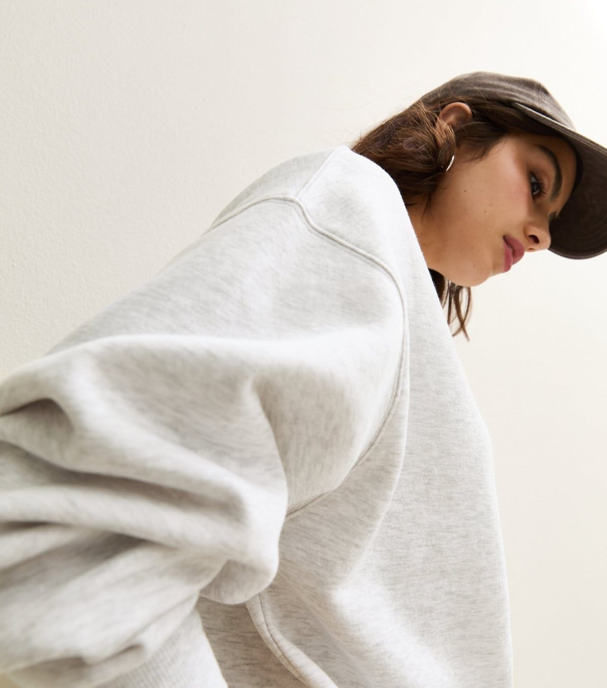 New Look Women's Grey Relaxed Fit Crew Neck Sweatshirt New Look - 4