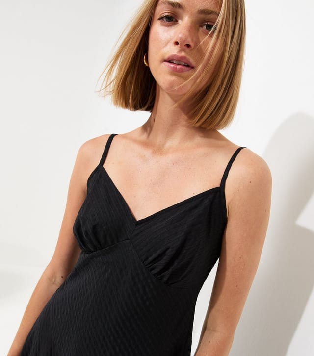 New Look Women's Black Asymmetric Hem V-Neck Midi Dress New Look - 2