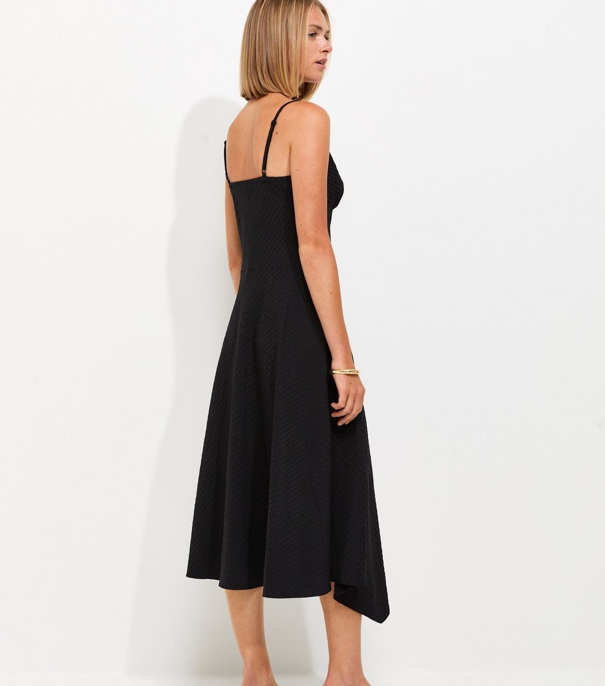 New Look Women's Black Asymmetric Hem V-Neck Midi Dress New Look - 4