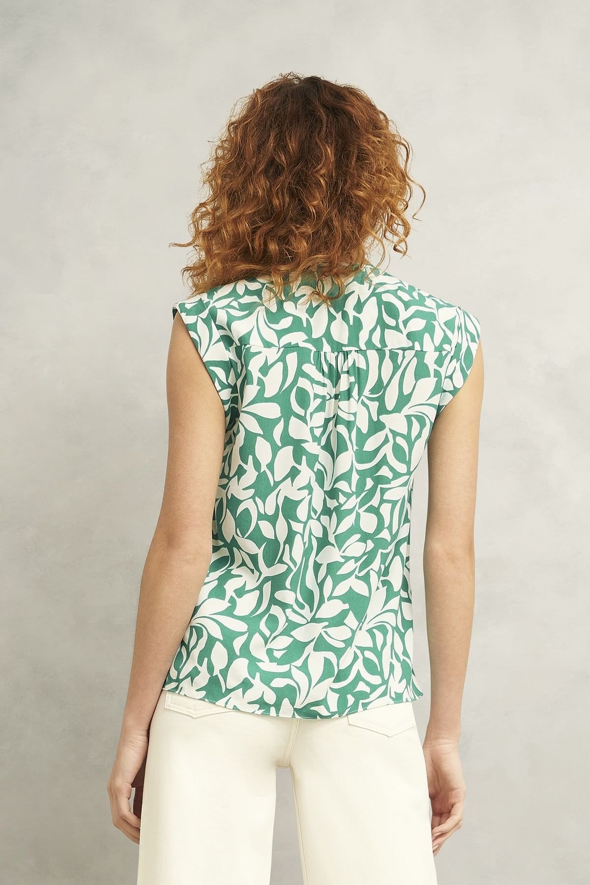 Hobbs London Hobbs London Women's Teresa Sleeveless V-Neck Top in Jade - 4