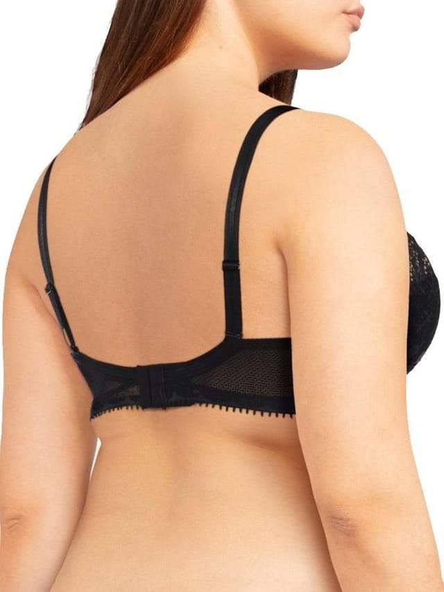 Chantelle Chantelle Women's Day To Night Spacer Bra in Black - 2