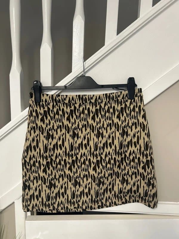 New Look (W35) beige leopard print skirt new look 14