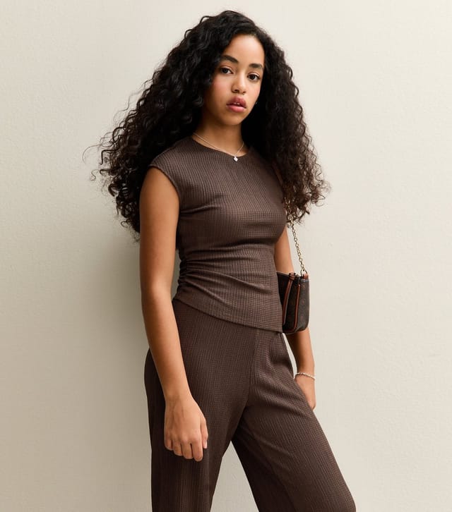 New Look Girls' Dark Brown Textured Jersey Ruched Side Asymmetric Top New Look - 2