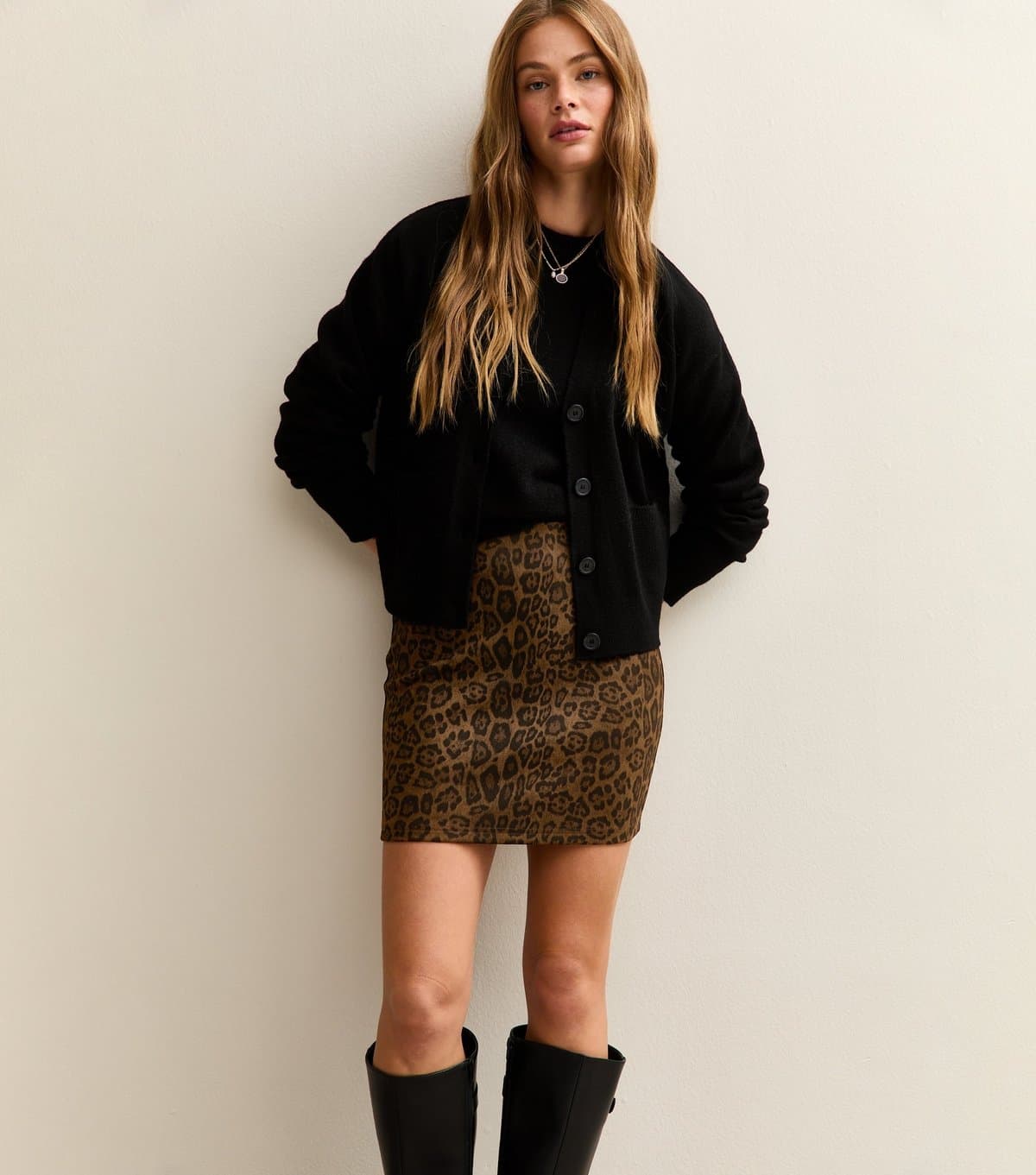 New Look Women's Leopard Print Faux Suede Mini Skirt New Look