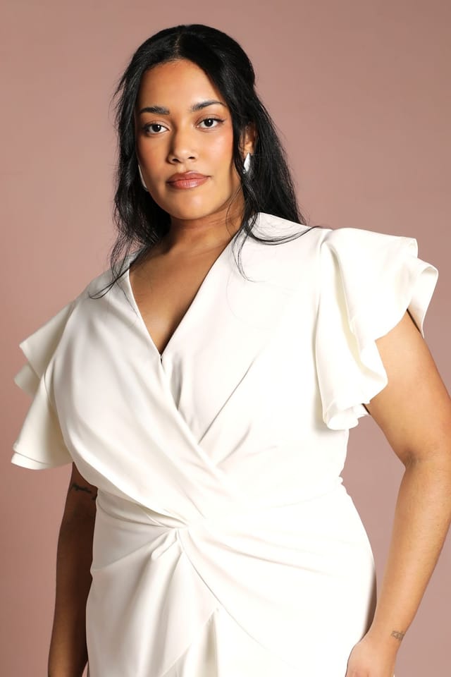 Coast Coast Women's Plus Short Sleeve V Neck Wrap Front Midi Dress in Ivory - 2