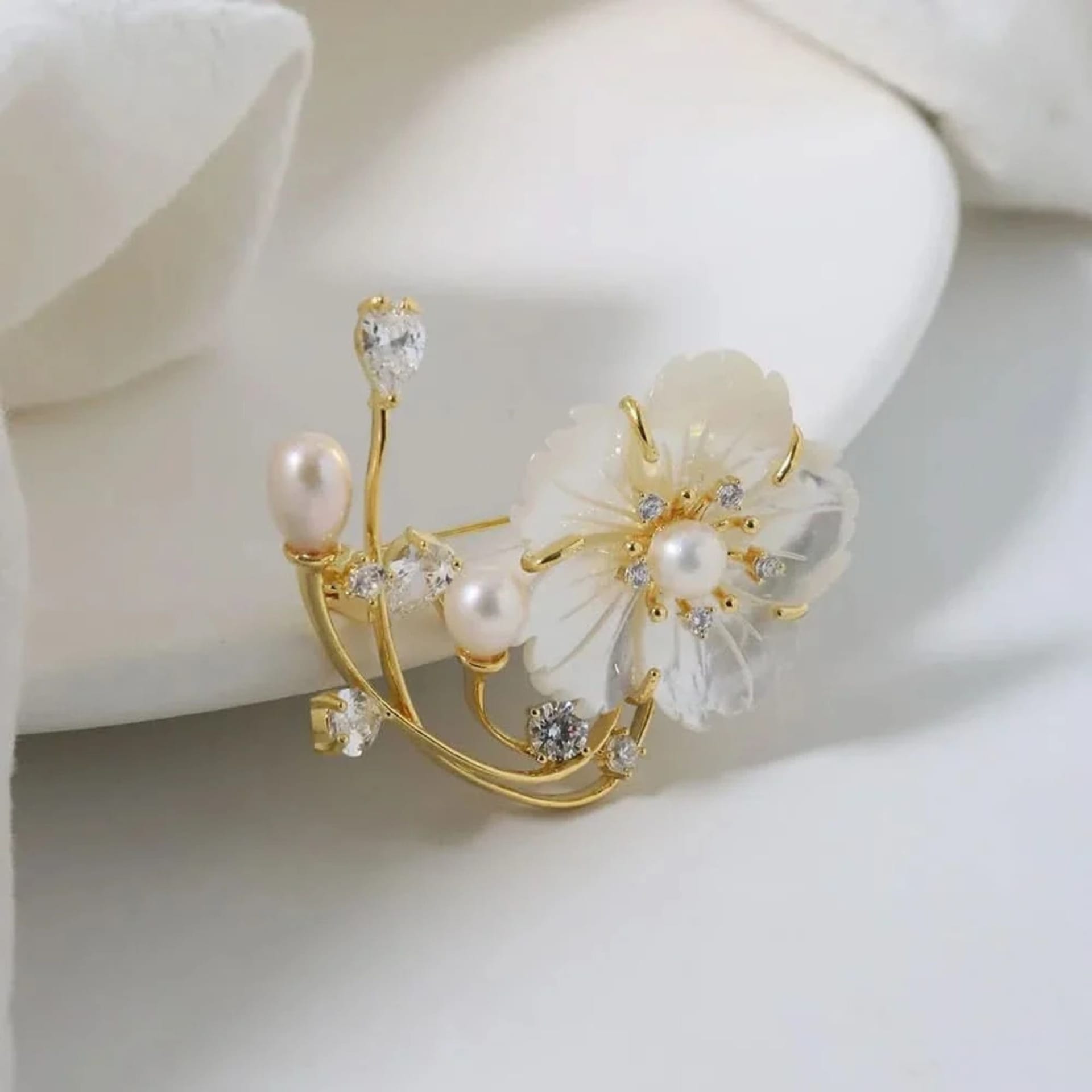 Angel Barocco Angel Barocco Women's Mother Shell Floral Pearl Brooch - 4