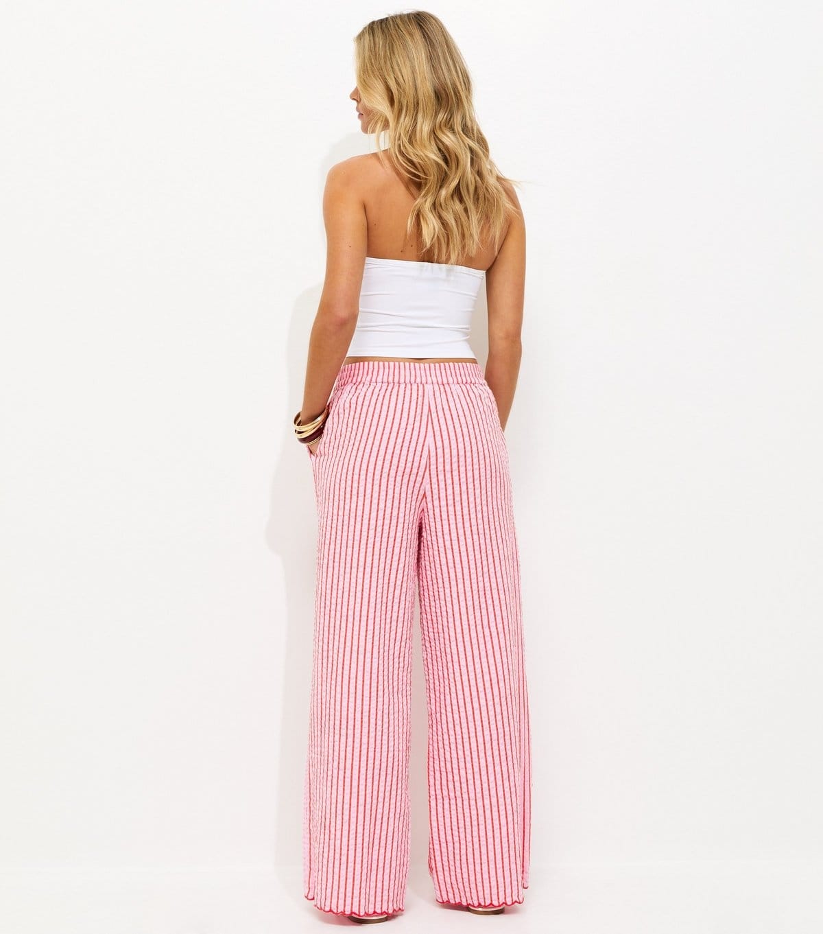 New Look Women's Petite Pink Striped Seersucker Scallop Edge Trousers New Look - 4