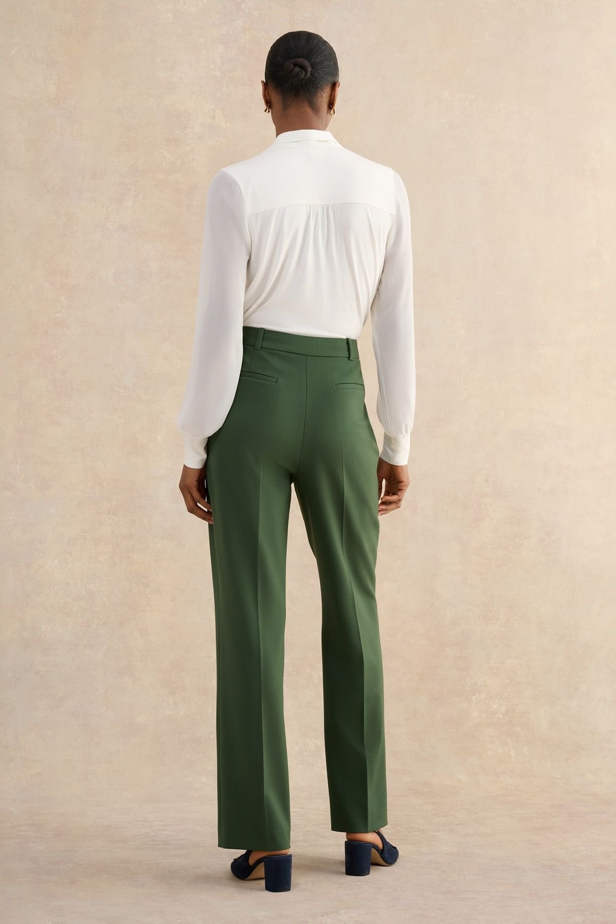 Hobbs London Hobbs London Women's Bess High Waisted Straight Leg Trousers in Bottle Green - 4