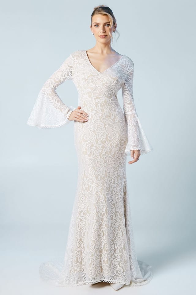 Oasis Oasis Women's Flare Sleeve Boho Stretch Lace Fishtail Wedding Dress in Ivory - 2