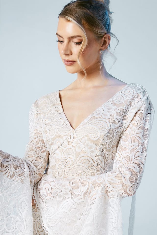 Oasis Oasis Women's Flare Sleeve Boho Stretch Lace Fishtail Wedding Dress in Ivory - 3