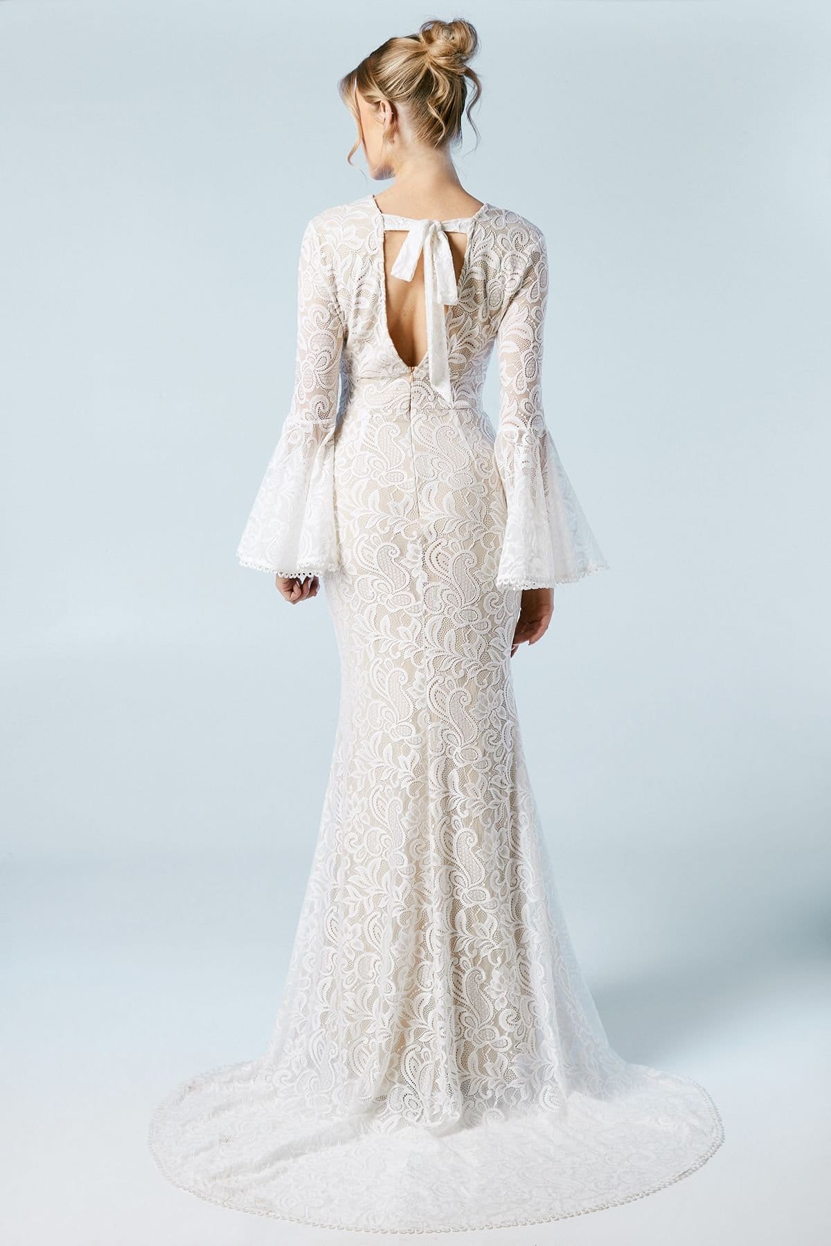 Oasis Oasis Women's Flare Sleeve Boho Stretch Lace Fishtail Wedding Dress in Ivory - 4