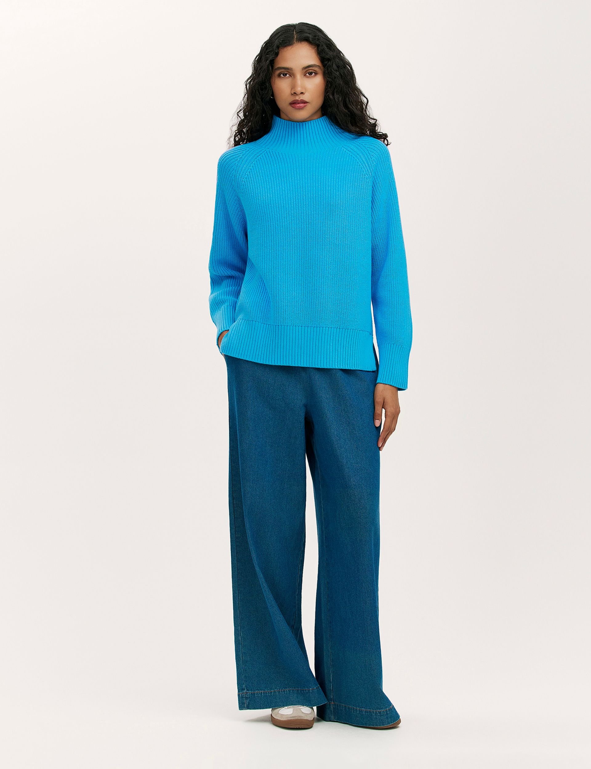 Finery London Finery London Women's Kaela Funnel Neck Knitted Jumper in Bright Blue - 2