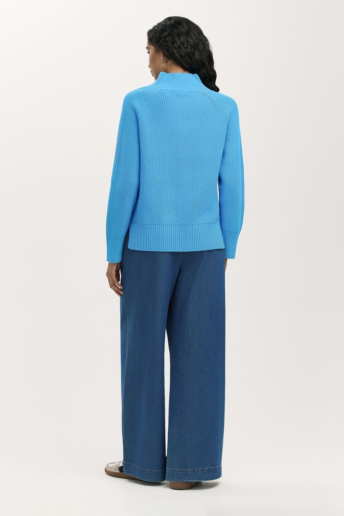 Finery London Finery London Women's Kaela Funnel Neck Knitted Jumper in Bright Blue - 3