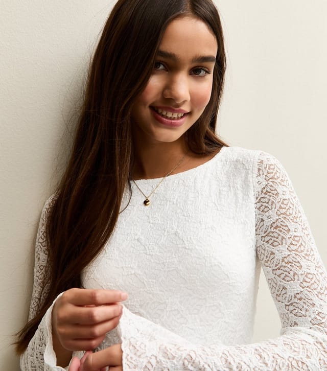 New Look Girls' White Long Sleeve Lace Asymmetric Hem Top New Look - 3